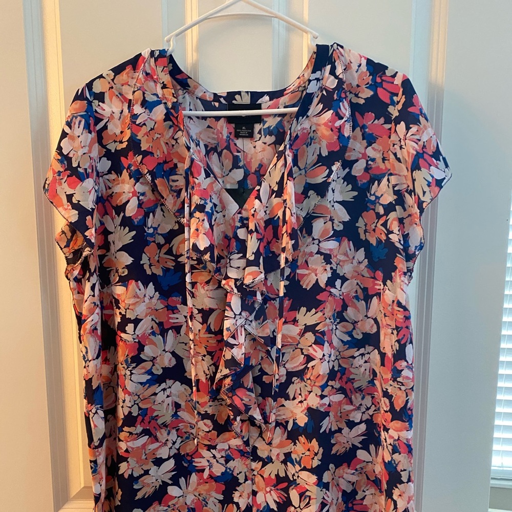 Liz Clairborne Top - never worn and with tags